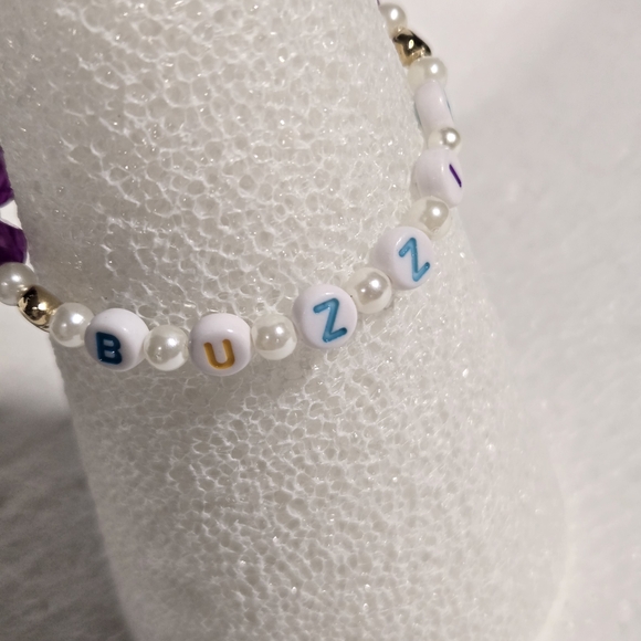 Buzzin Kids Beaded Bracelet - Purple and Gold - Picture 4 of 7